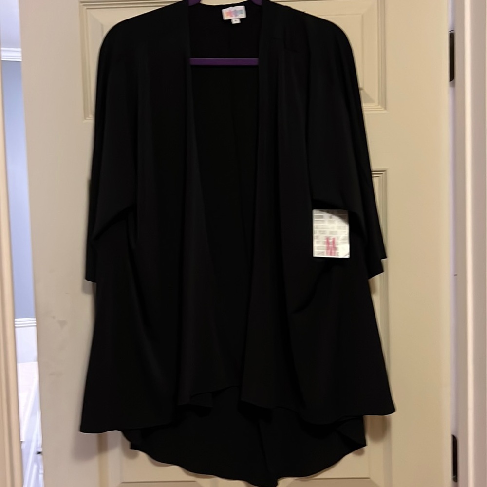 LuLaRoe Lindsay BLACK ~ Perfect staple for your closet for Fall and Winter